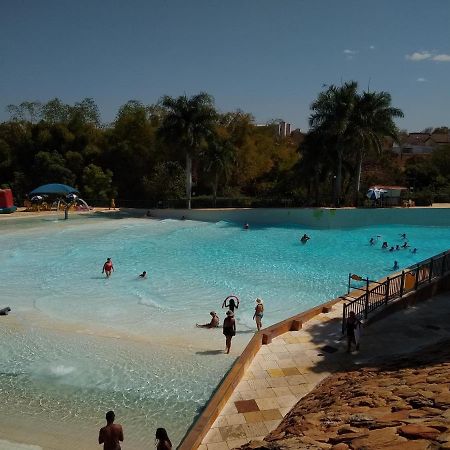 Piazza Com Acesso Ao Clube Diroma Caldas Novas Exterior photo