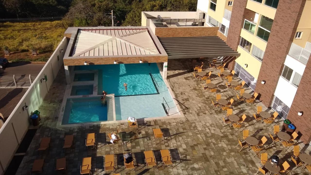 Piazza Com Acesso Ao Clube Diroma Caldas Novas Exterior photo